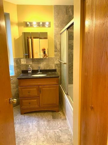 5052 N WINTHROP Avenue 2, Chicago, IL 60640