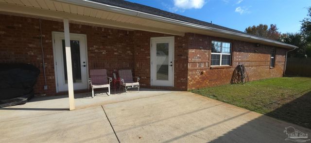 2065 Bella Breeze Ct, Navarre, FL 32566