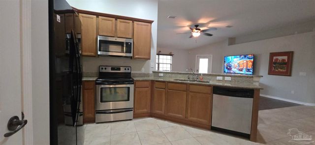 2065 Bella Breeze Ct, Navarre, FL 32566