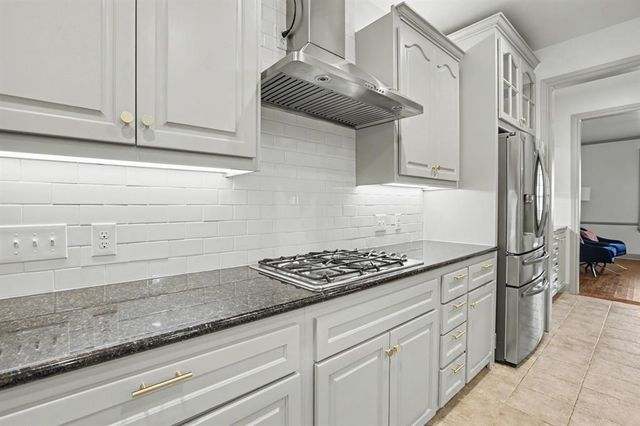 601 S Monomoy Court, Norman, OK 73071