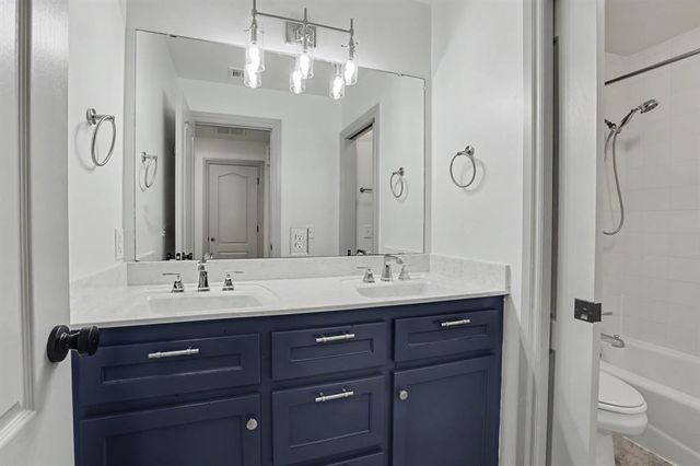 601 S Monomoy Court, Norman, OK 73071