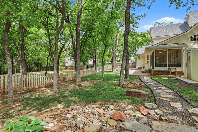 601 S Monomoy Court, Norman, OK 73071