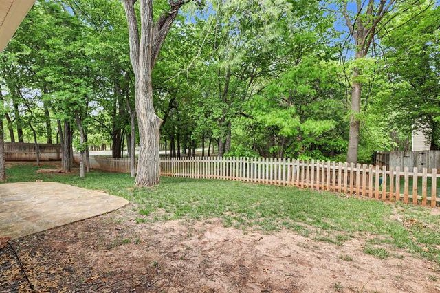 601 S Monomoy Court, Norman, OK 73071