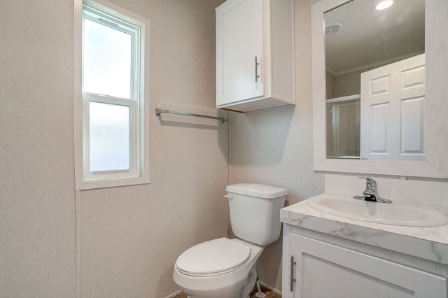 104 Red Oak Street, Alvarado, TX 76009