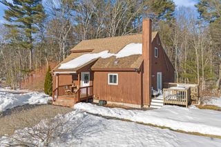 35 Stanley Brook Drive, Salem, NH 03079