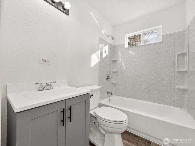 12535 SE Kent Kangley Road, Kent, WA 98030