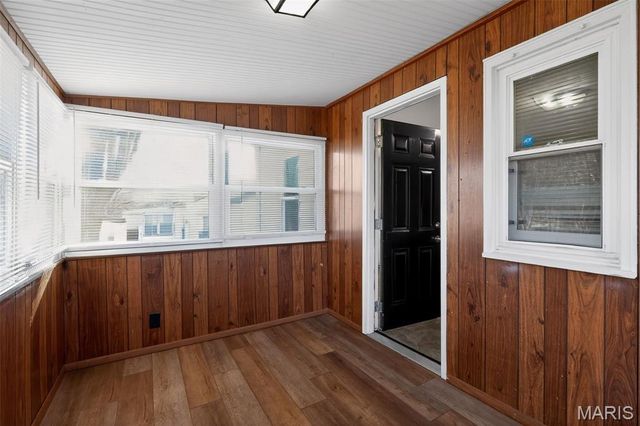 1501 Golden Drive, St Louis, MO 63137