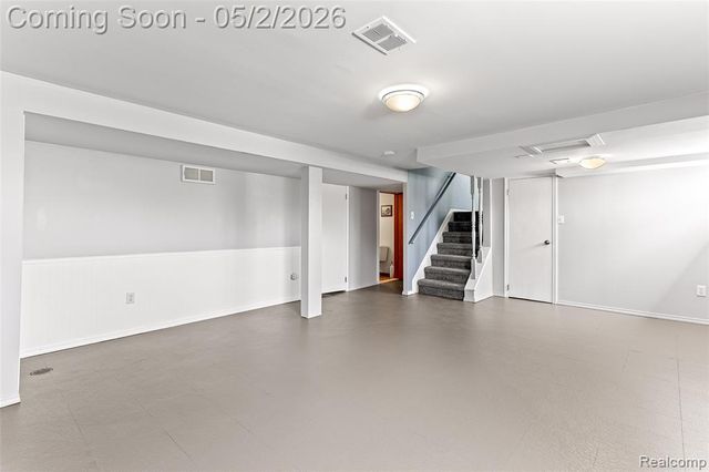 32732 Comanche Street, Westland, MI 48185