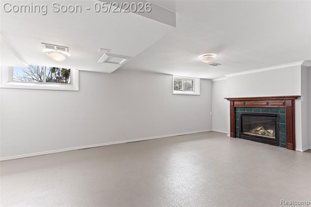 32732 Comanche Street, Westland, MI 48185