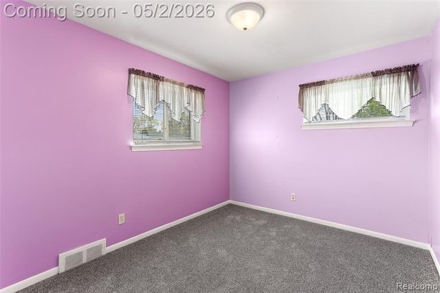 32732 Comanche Street, Westland, MI 48185