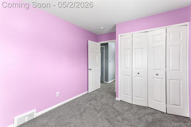 32732 Comanche Street, Westland, MI 48185