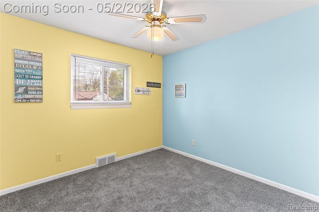 32732 Comanche Street, Westland, MI 48185