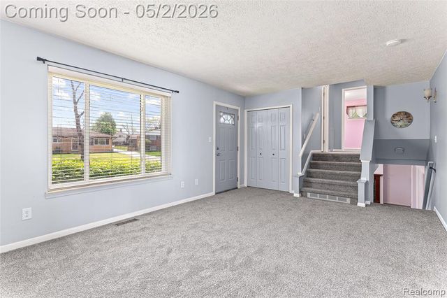 32732 Comanche Street, Westland, MI 48185