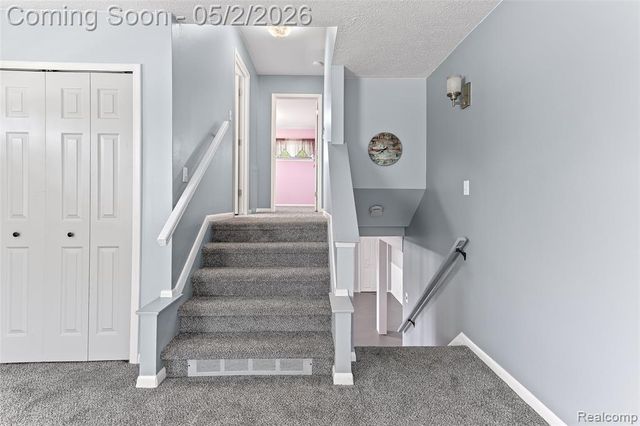 32732 Comanche Street, Westland, MI 48185