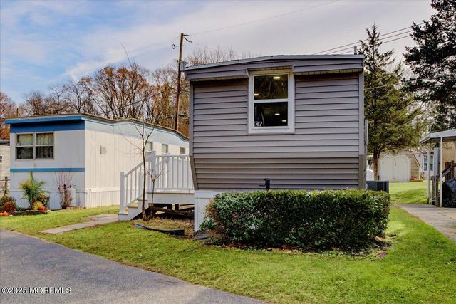 114 Cookstown New Egypt Road C7, Wrightstown, NJ 08562