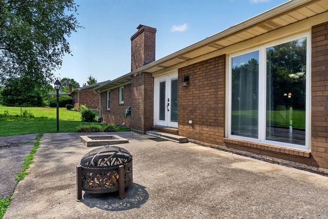 117 Gillen Dr, Sparta, TN 38583