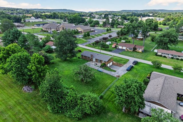 117 Gillen Dr, Sparta, TN 38583