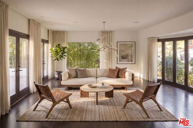 1646 San Ysidro Drive, Beverly Hills, CA 90210
