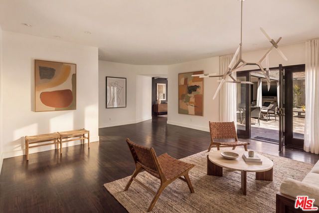 1646 San Ysidro Drive, Beverly Hills, CA 90210