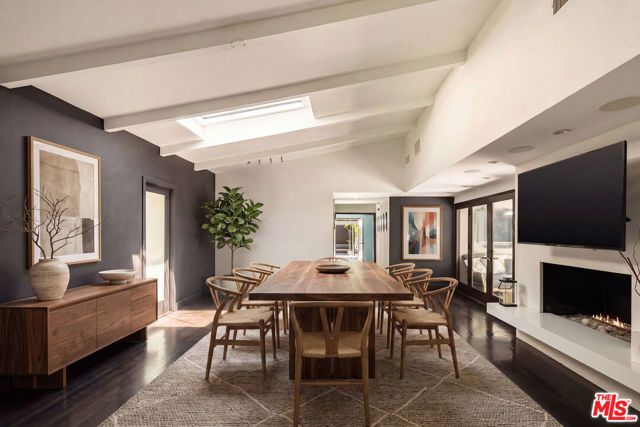1646 San Ysidro Drive, Beverly Hills, CA 90210
