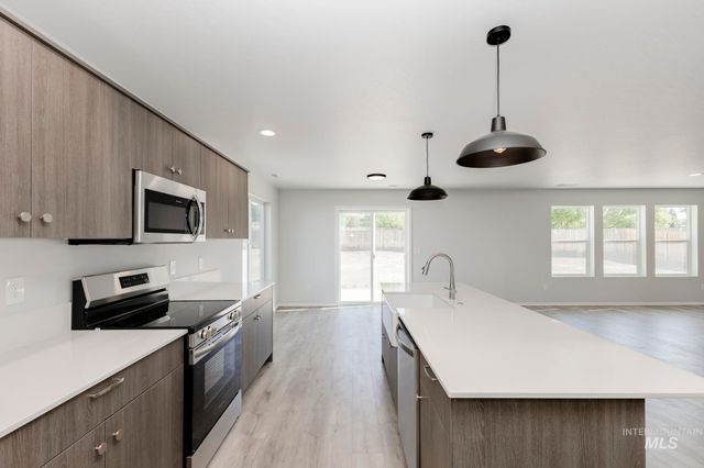 1125 Woods Bog Ct, Middleton, ID 83644