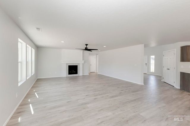 1125 Woods Bog Ct, Middleton, ID 83644