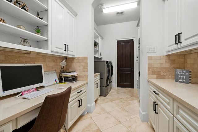 35 Enclave Manor Drive, Sugar Land, TX 77479