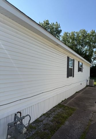 50 CANDLELIGHT Drive 50, Sauk Village, IL 60411