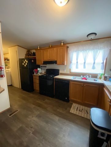 50 CANDLELIGHT Drive 50, Sauk Village, IL 60411