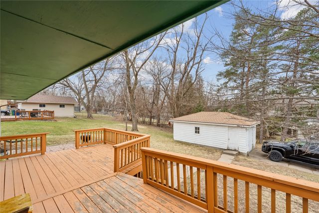 7422 Oak Brook Drive, Urbandale, IA 50322