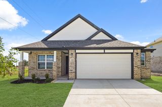 144 Toftrees Drive, Cleburne, TX 76033