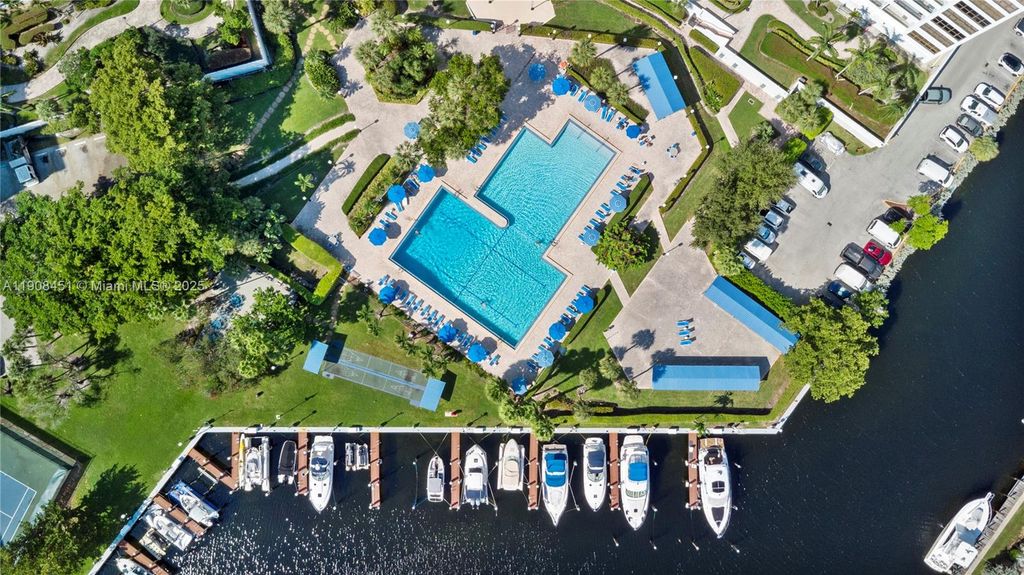 600 Three Islands Blvd 920, Hallandale Beach, FL 33009