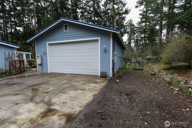 2306 Wellman Place, Oak Harbor, WA 98277