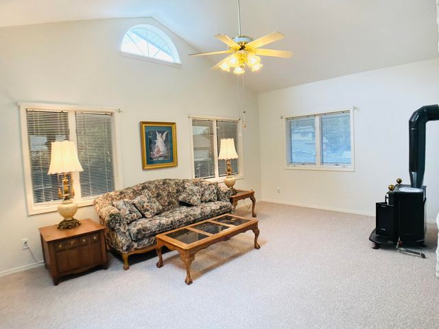 2049 S Brighton Drive, Springfield, MO 65804