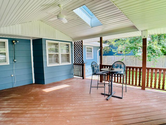 2049 S Brighton Drive, Springfield, MO 65804