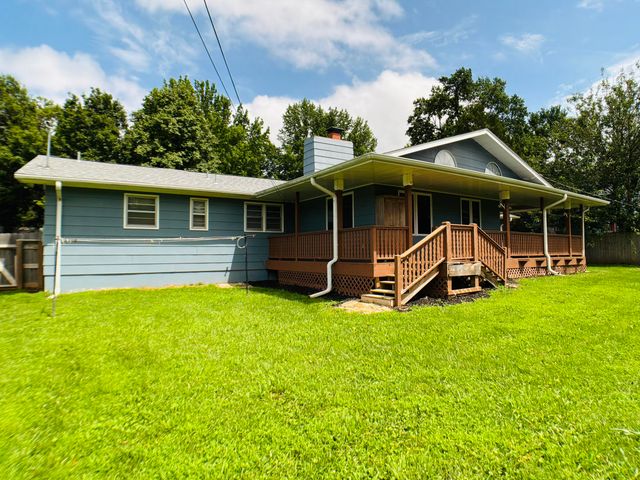 2049 S Brighton Drive, Springfield, MO 65804