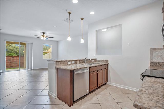 196 WINDFLOWER WAY, Oviedo, FL 32765