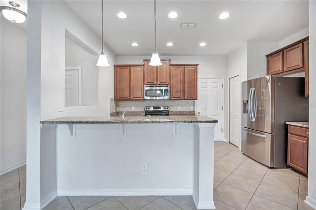 196 WINDFLOWER WAY, Oviedo, FL 32765