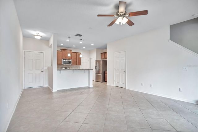 196 WINDFLOWER WAY, Oviedo, FL 32765