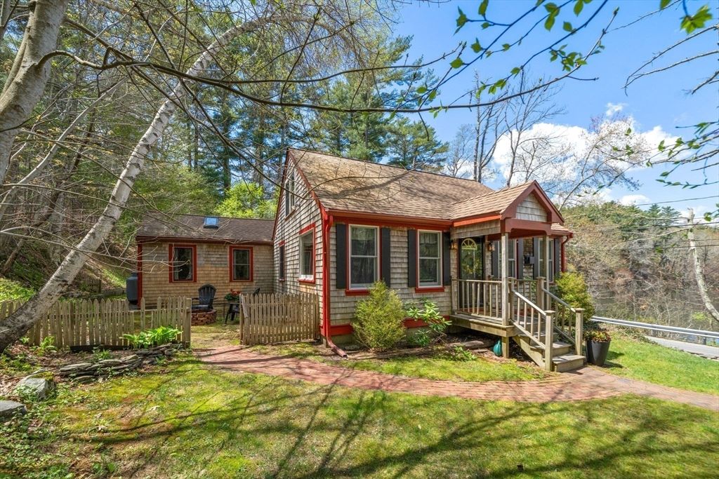 78 Indian Pond Road, Kingston, MA 02364