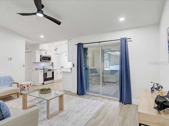 6505 64TH LANE E, Palmetto, FL 34221