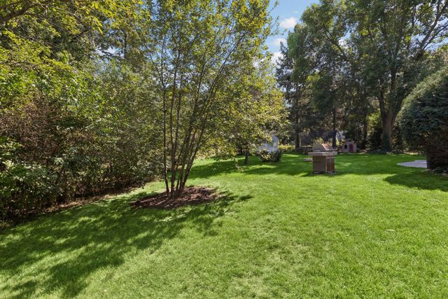 4147 Hull Road, Minnetonka, MN 55305