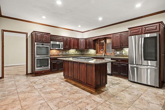 51125 Midlothian Court, Granger, IN 46530