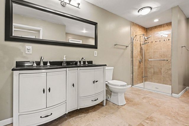 51125 Midlothian Court, Granger, IN 46530