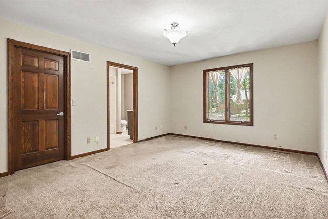 51125 Midlothian Court, Granger, IN 46530