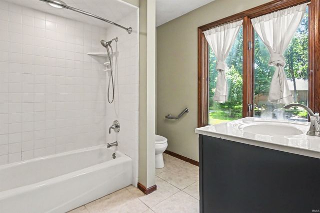 51125 Midlothian Court, Granger, IN 46530
