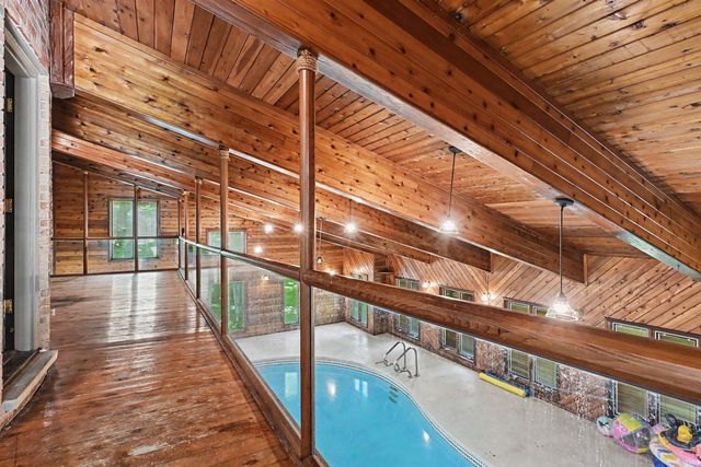 51125 Midlothian Court, Granger, IN 46530