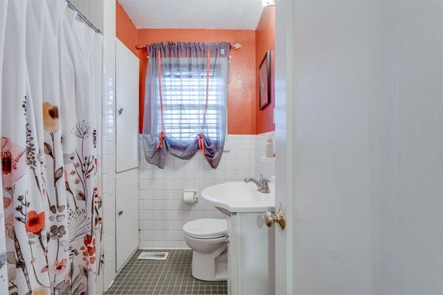 500 NW 36th Terrace, Oklahoma City, OK 73118