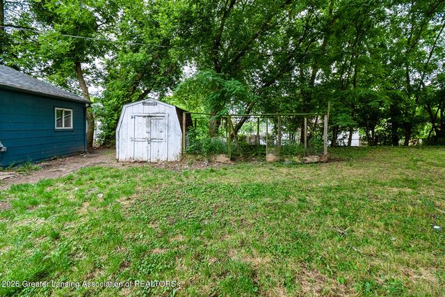1223 Warwick Drive, Lansing, MI 48910