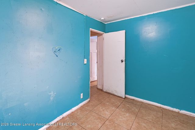 1223 Warwick Drive, Lansing, MI 48910